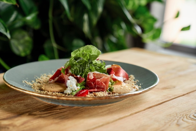 Jak Naturalne Kosmetyki w Formie Kostek Wspierają Zrównoważony Styl Życia