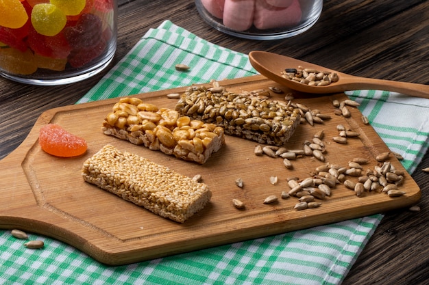 Jak wybrać idealny baton proteinowy dostosowany do diety roślinnej?